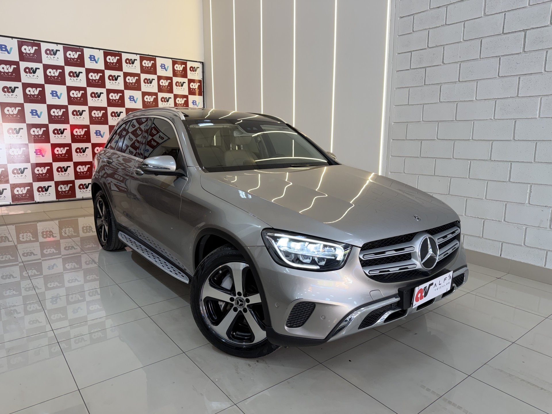 Foto I/m.benz Glc220d 4m