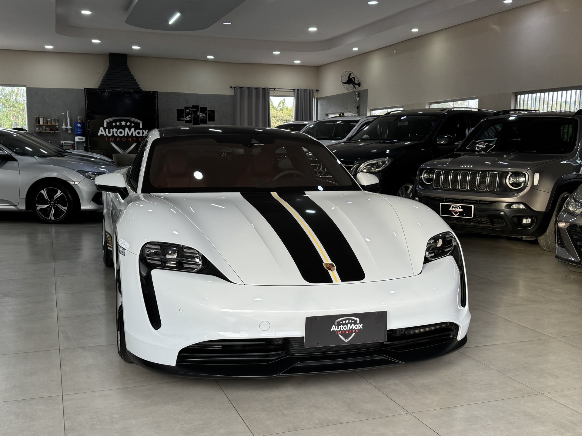 Taycan 4s (elétrico)
