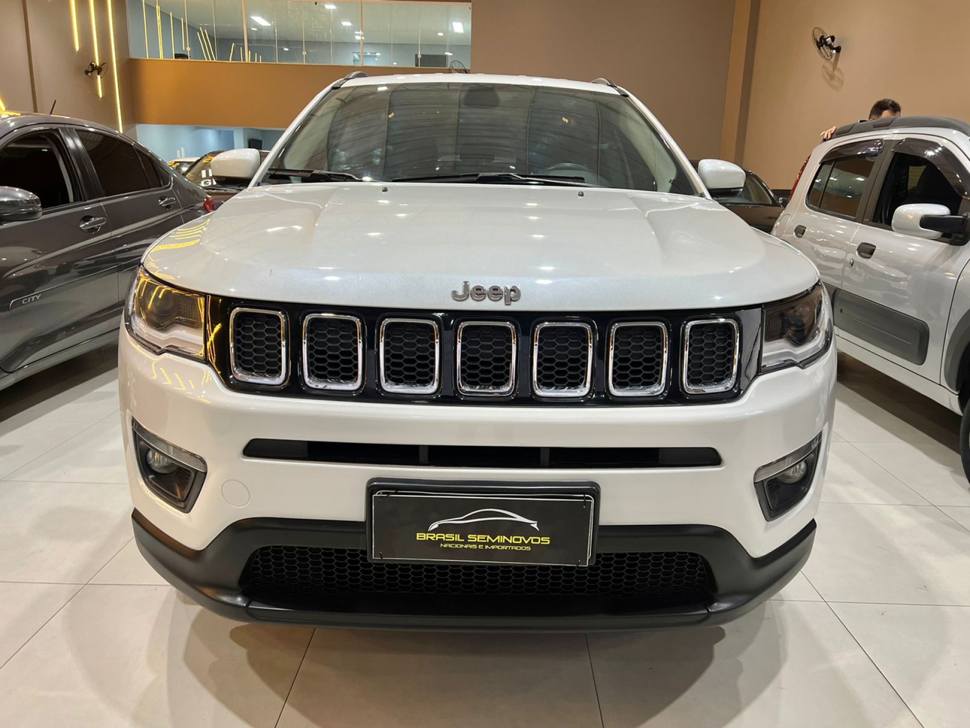 Foto Compass Longitude 2.0 4x2 Flex 16v Aut.