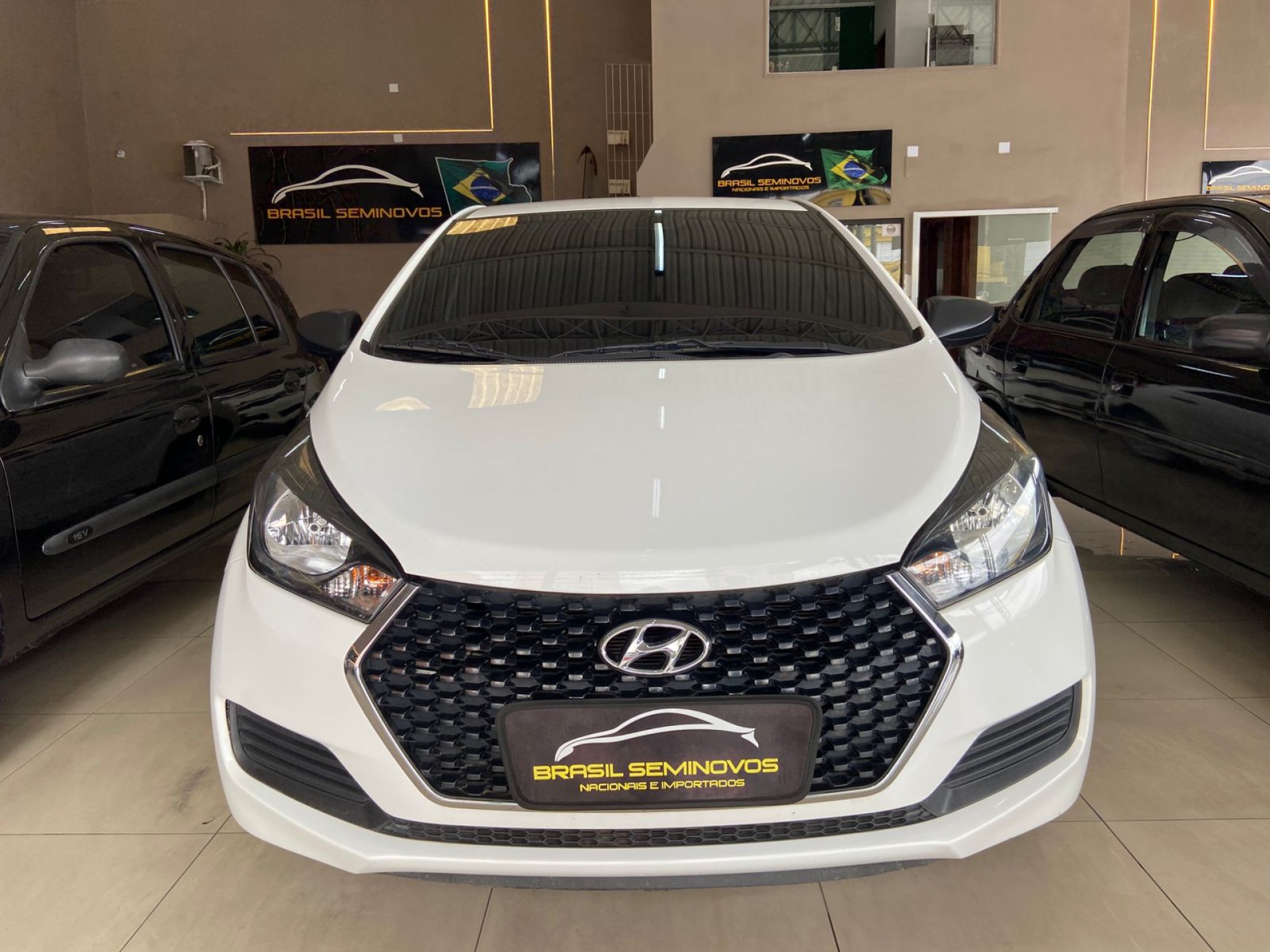 Foto Hb20s Unique 1.0 Flex 12v Mec.