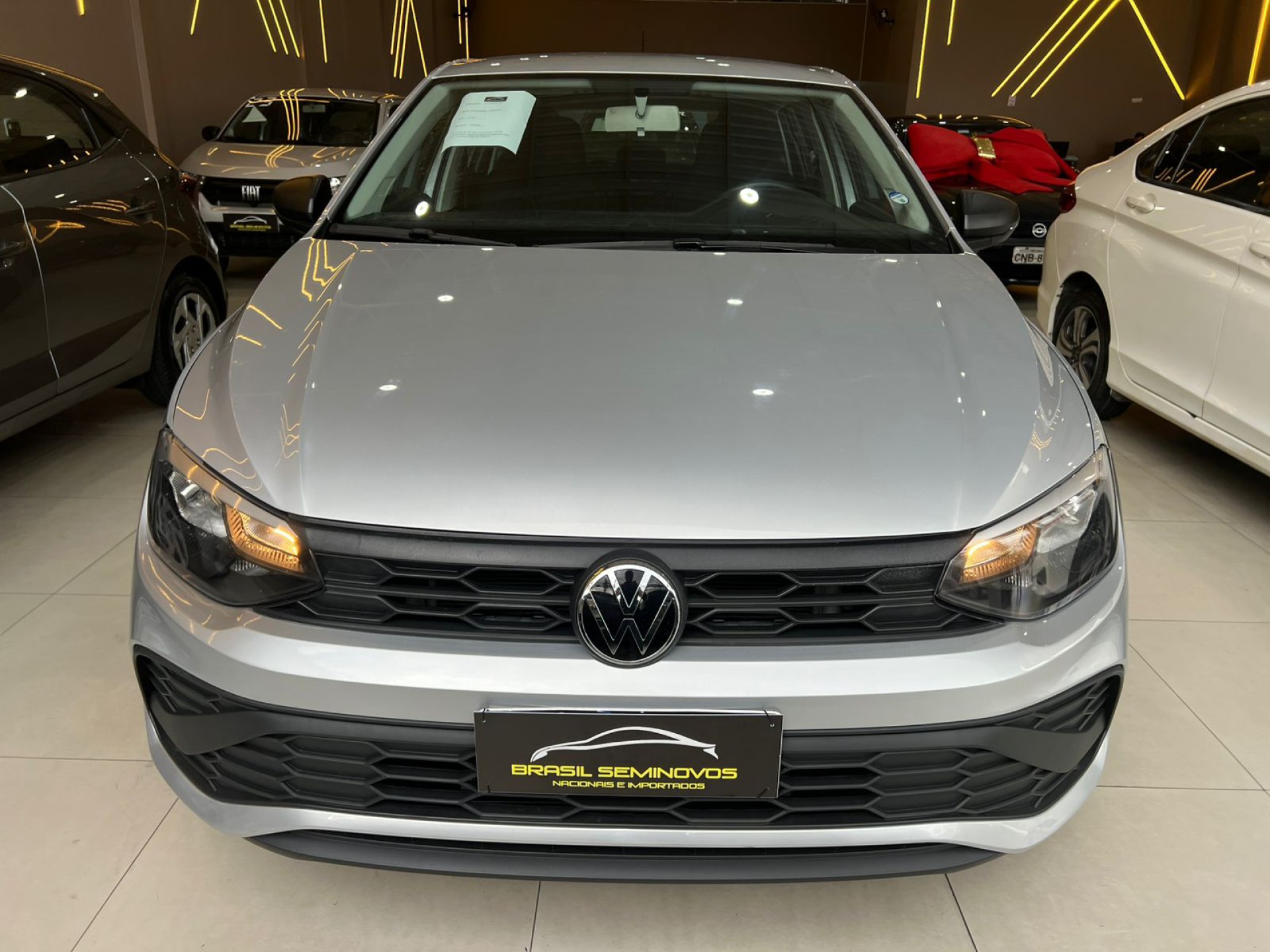 Foto Polo Track 1.0 12v Flex 4p C/ar