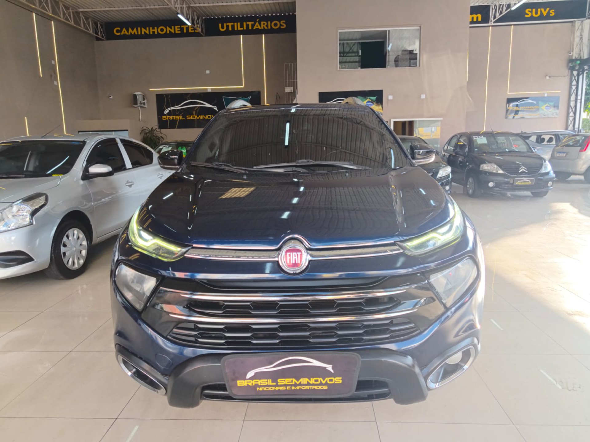 Foto Toro Volcano 2.4 16v Flex Aut.