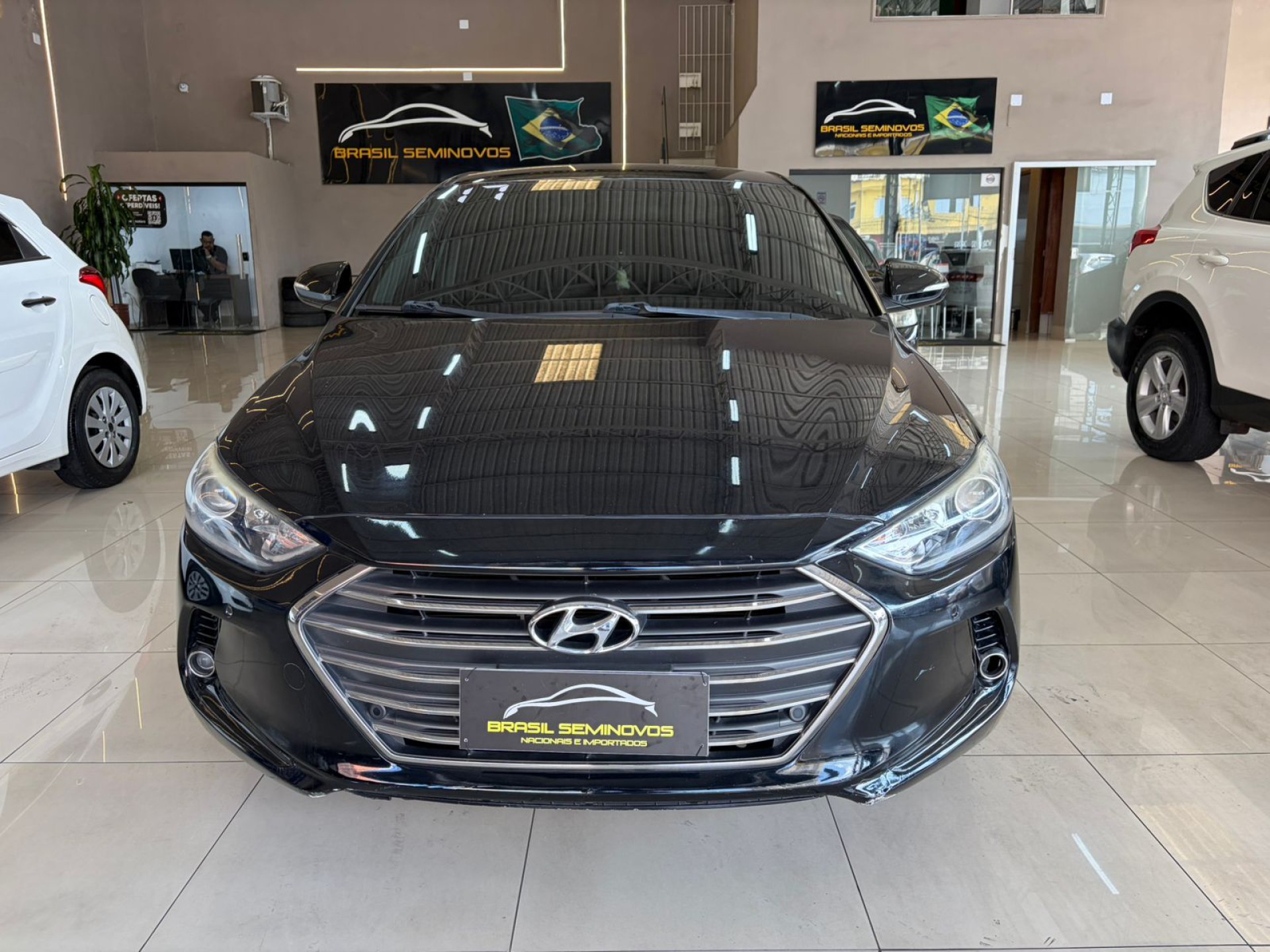 Foto Elantra 2.0 16v Flex Aut.