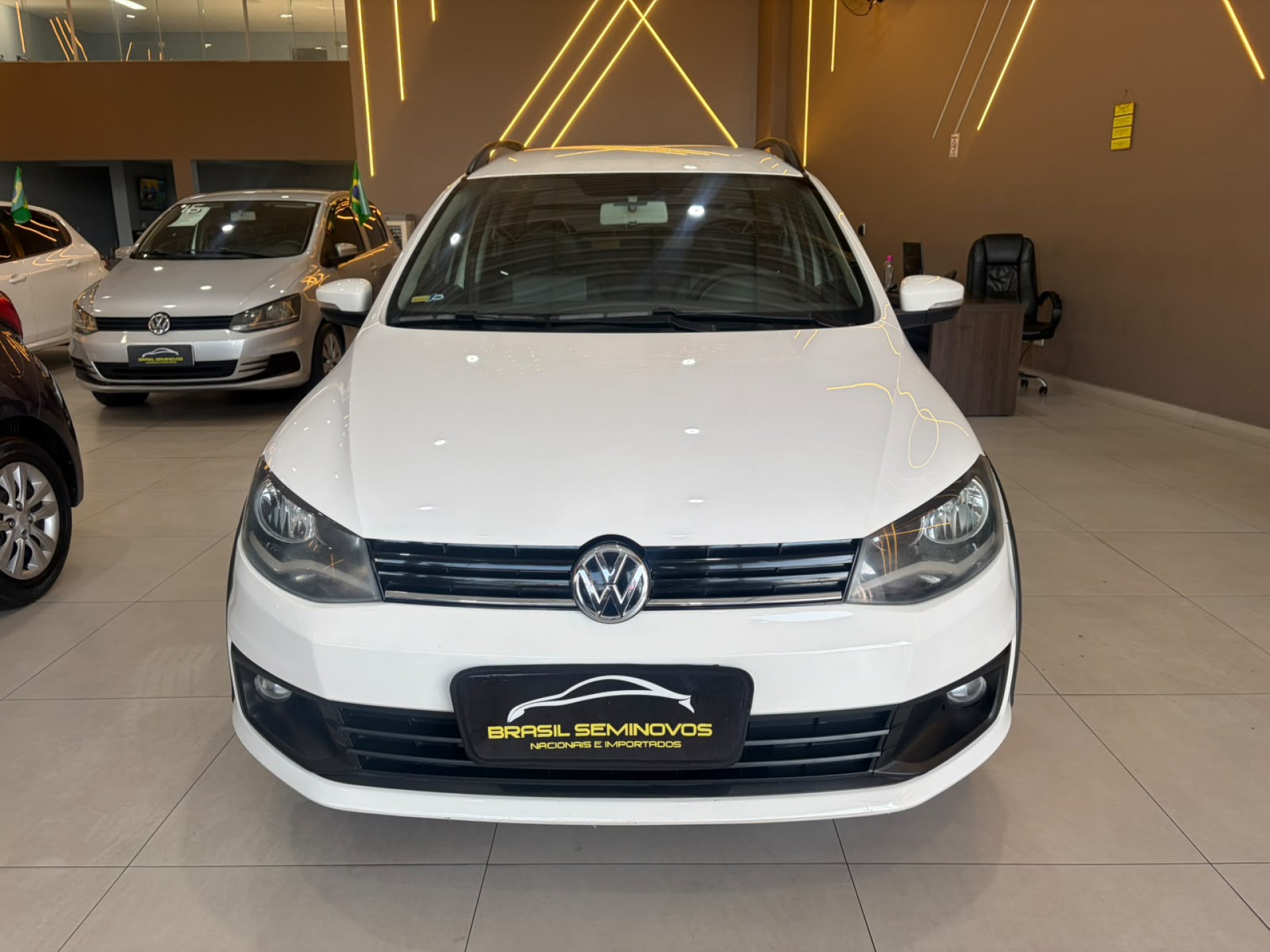 Foto Saveiro Highline 1.6 T. Flex 8v Cd