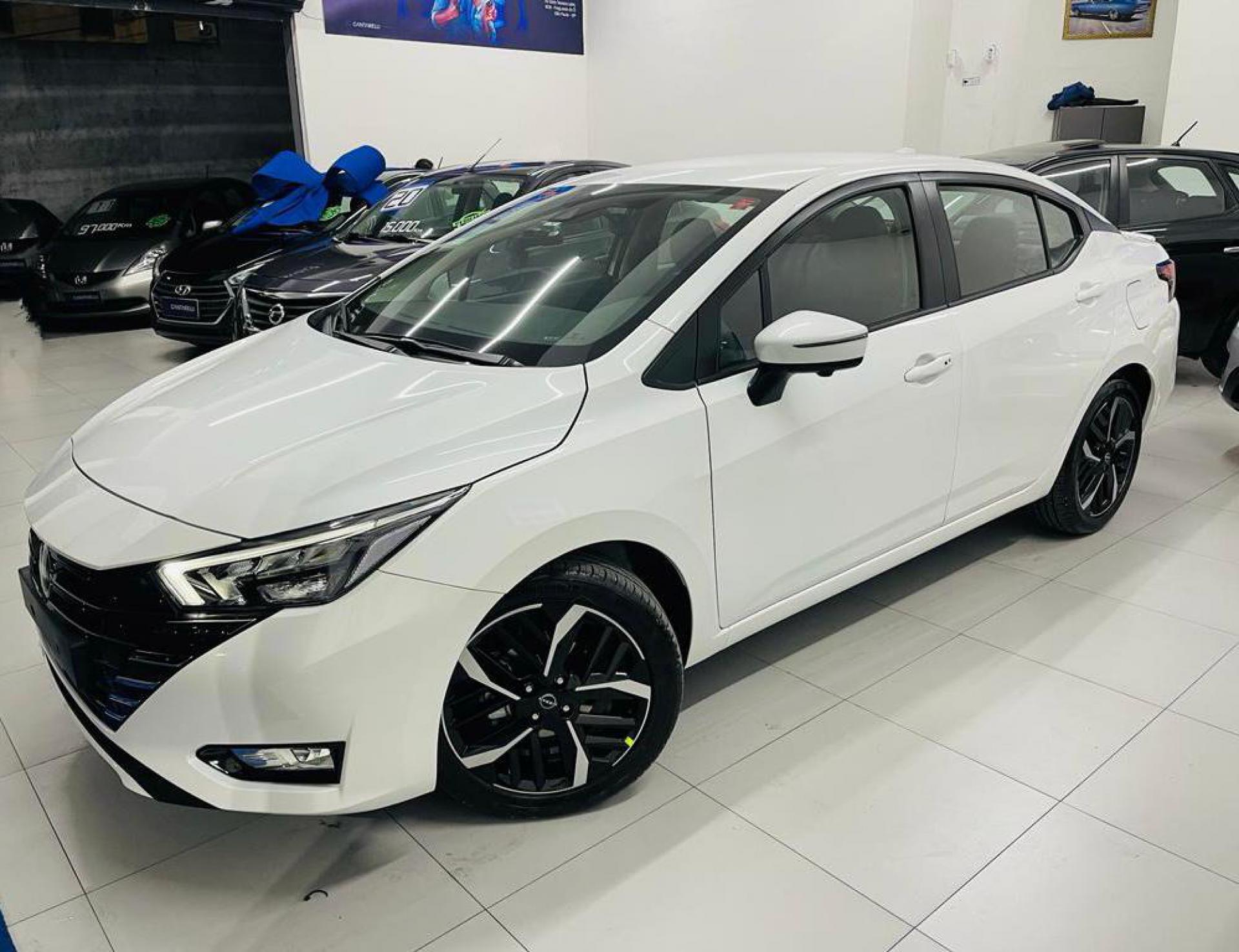 Foto Versa Exclusive 1.6 16v Flex Aut.