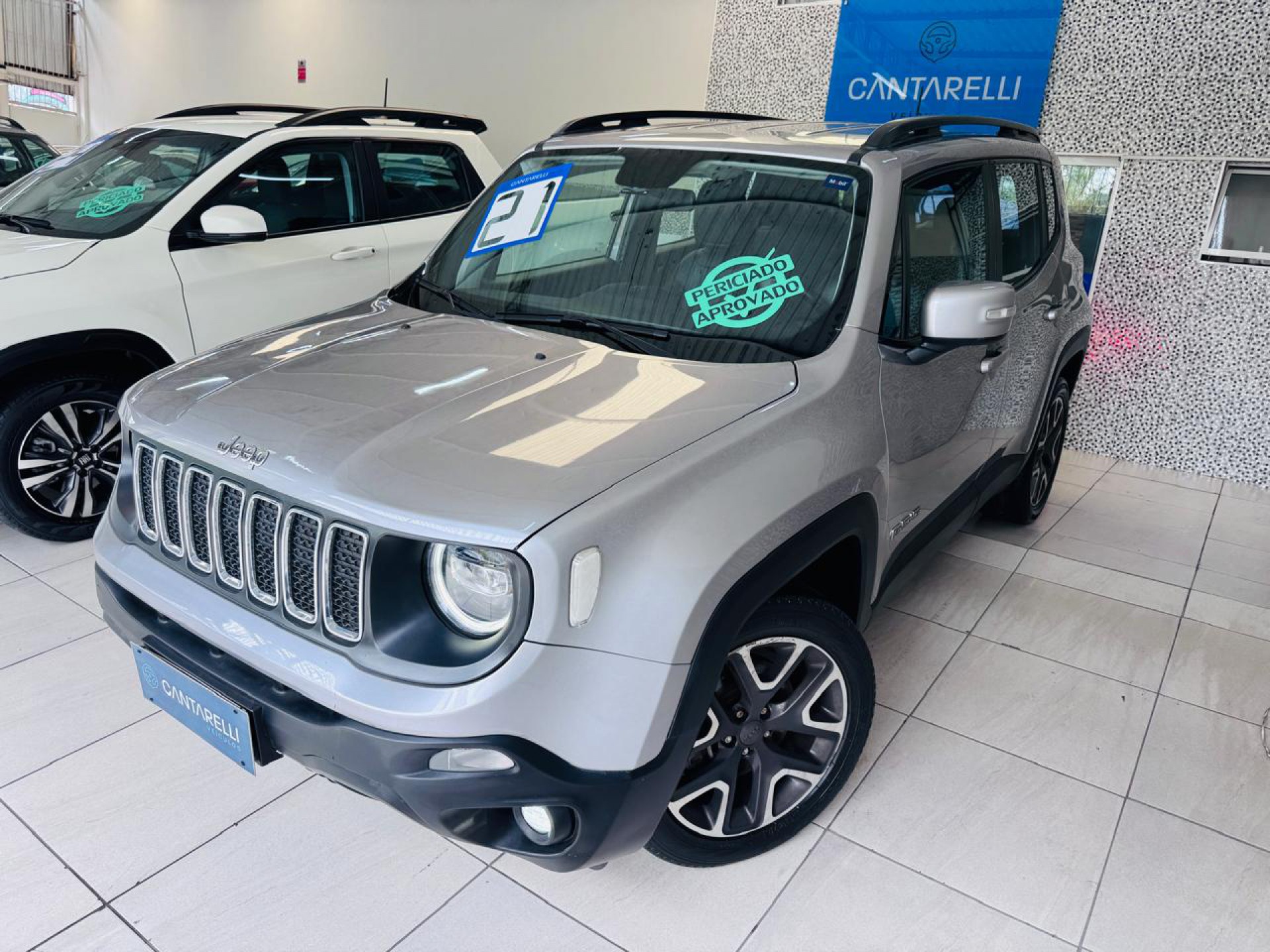 Foto Renegade Longitude 1.8 4x2 Flex 16v Aut.