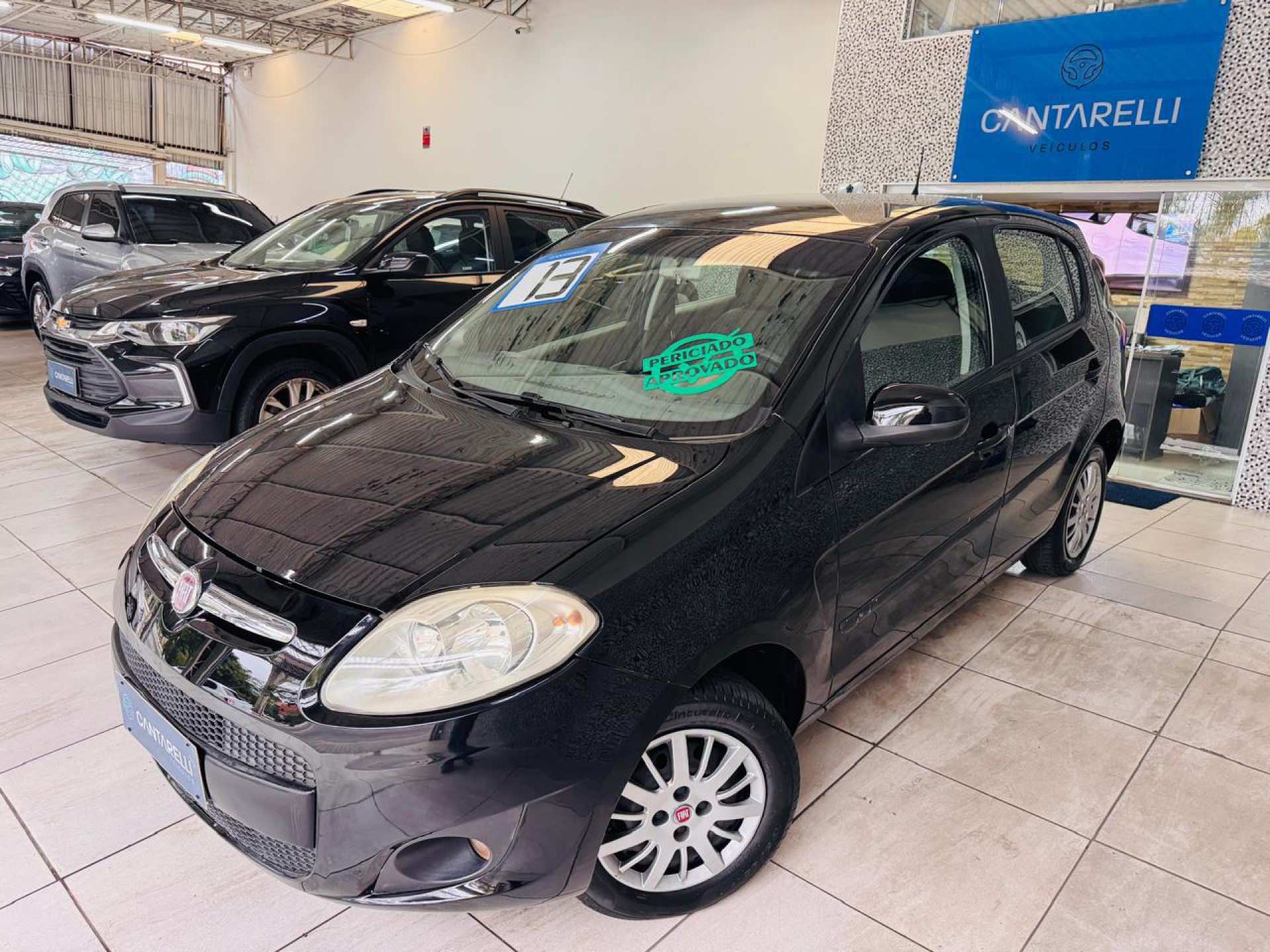 Foto Palio Attractive 1.0 Evo Fire Flex 8v 5p