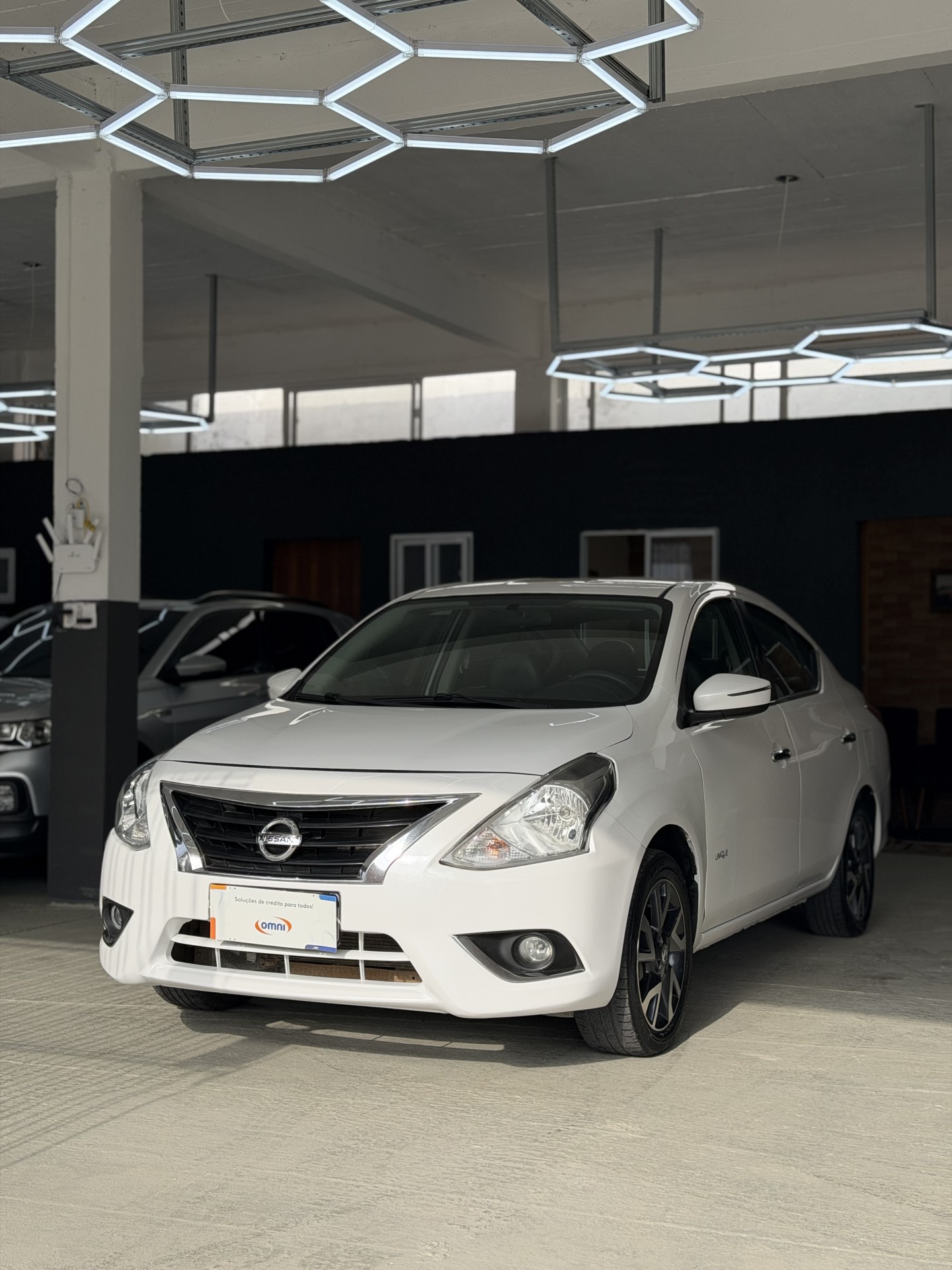 Nissan Versa Unique 1.6 16v Flex 4p Mec.