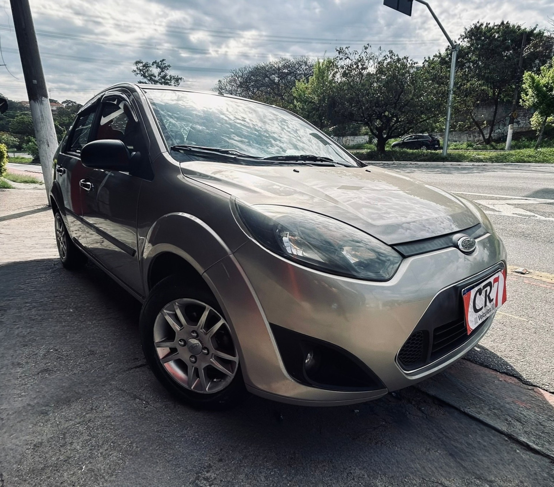 Ford Fiesta Sedan 1.0 8v Flex 4p