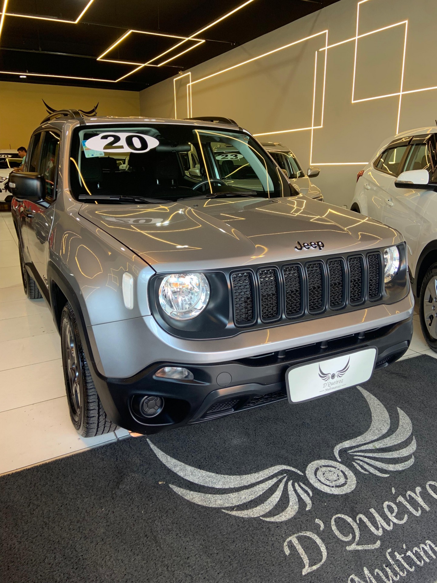 Foto Renegade1.8 4x2 Flex 16v Aut.