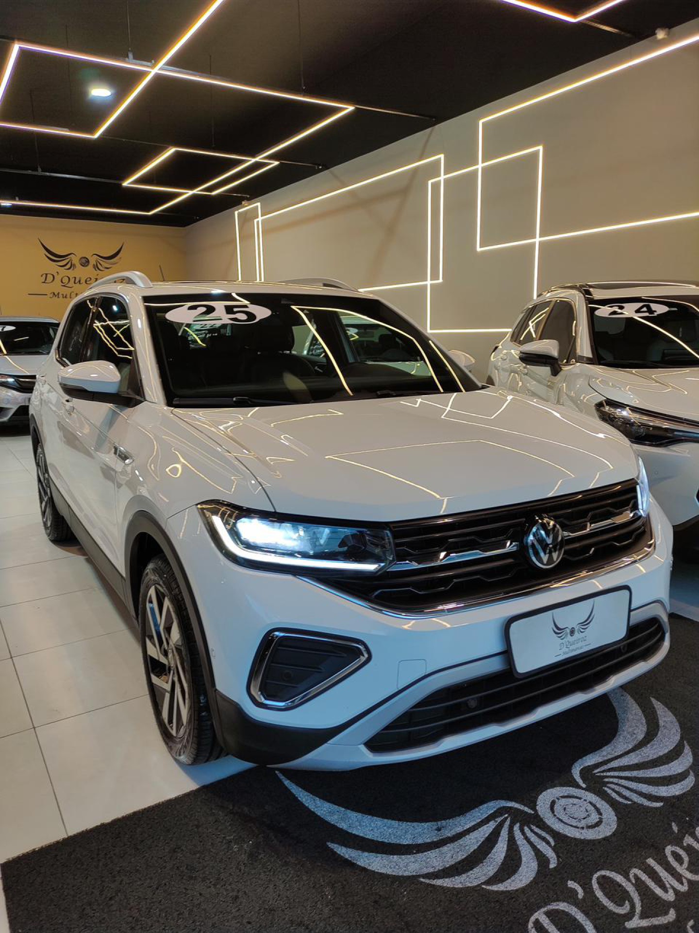 Foto T-cross Highline 1.4 Tsi Flex 16v 5p Aut