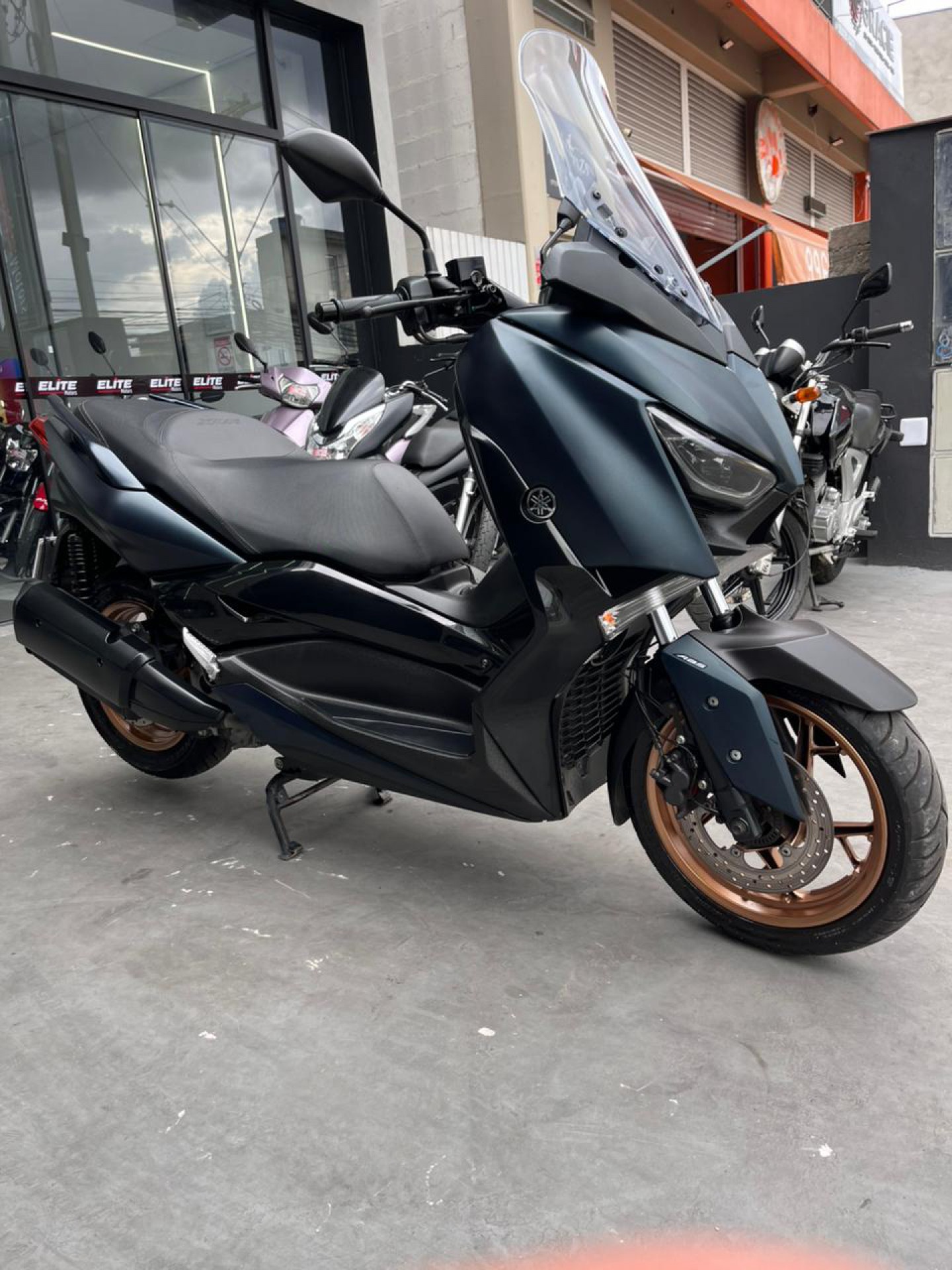 Yamaha Xmax 250