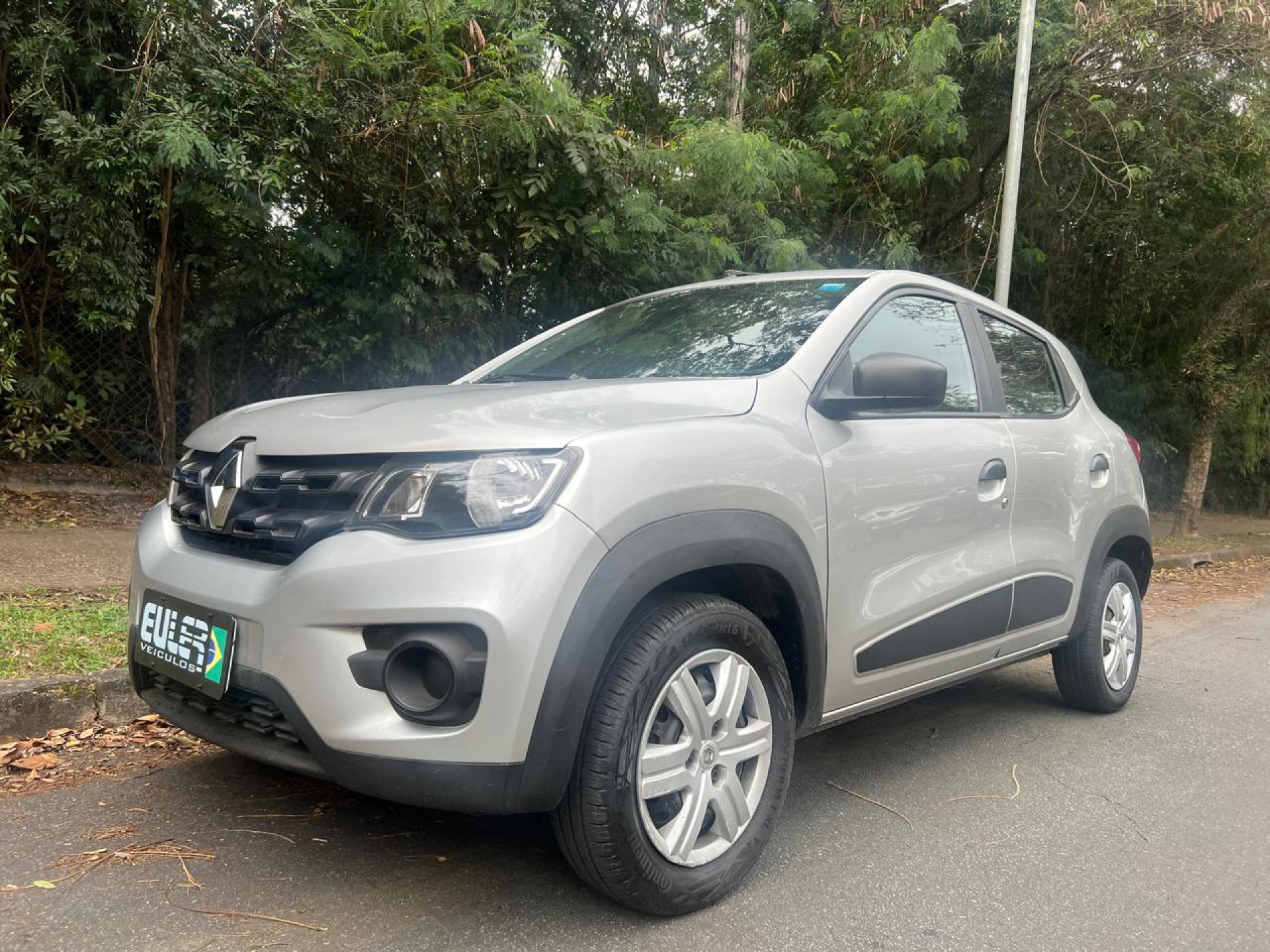 Foto Kwid Zen 1.0 Flex 12v 5p Mec.