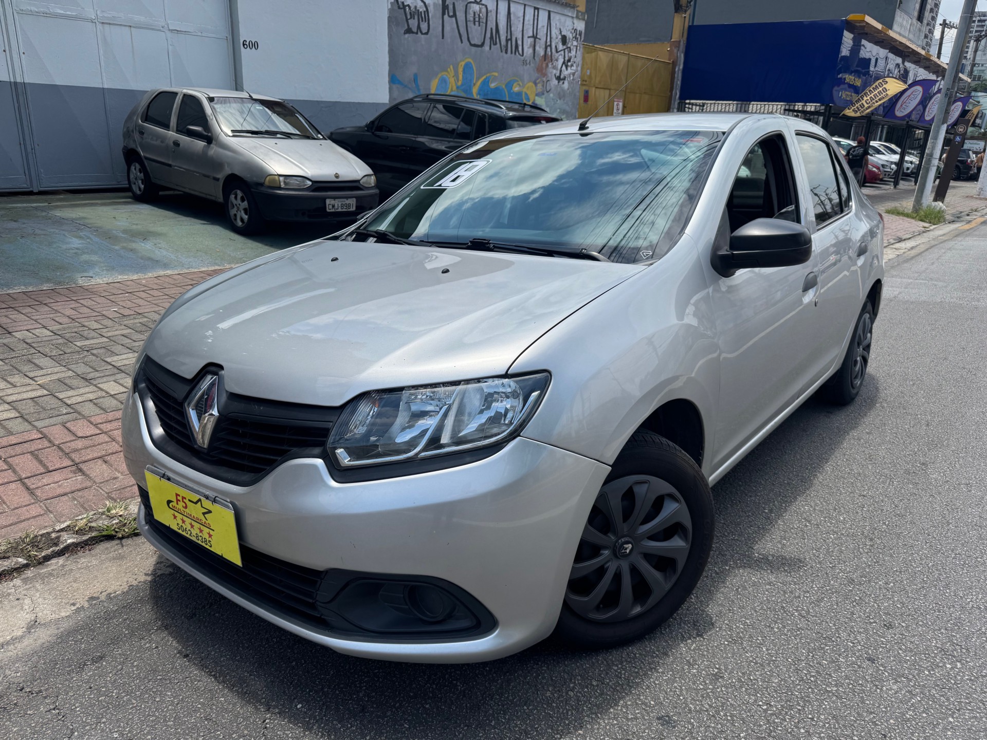 Foto Logan Authentique Flex 1.0 12v 4p