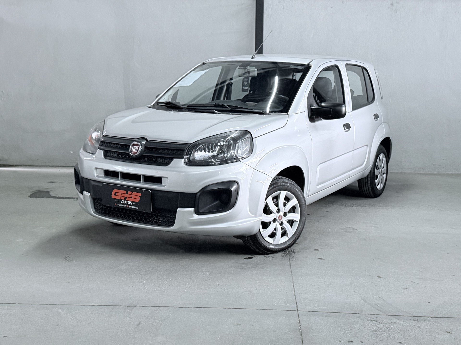 Foto Uno Attractive 1.0 Fire Flex 8v 5p