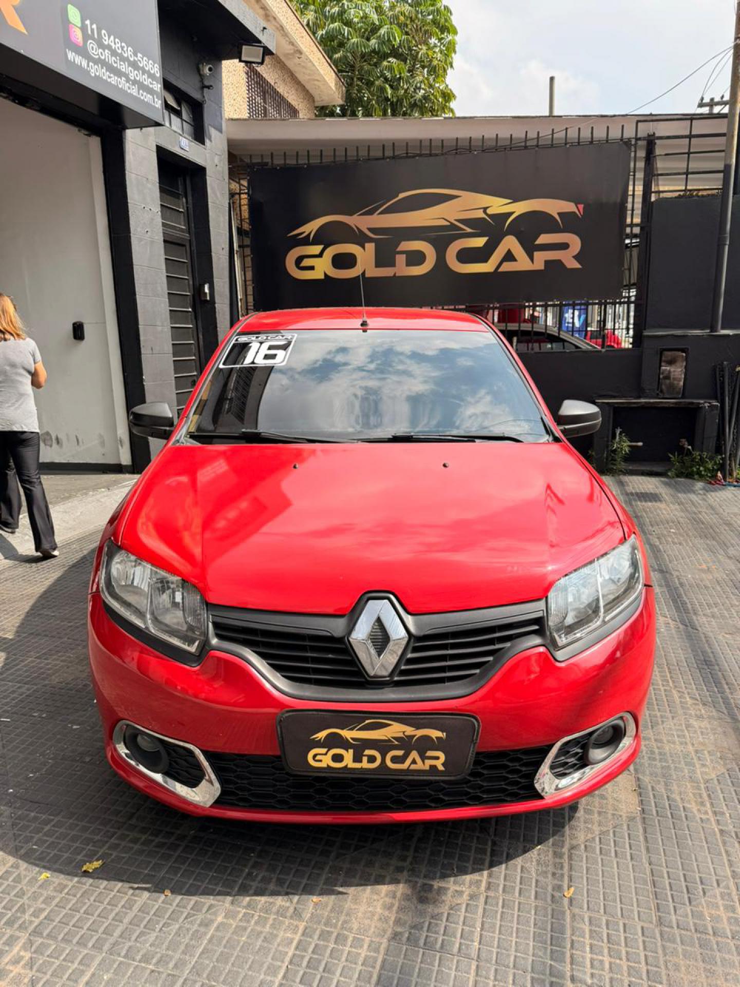 Foto Sandero Auth. Plus Hi-power 1.0 16v 5p