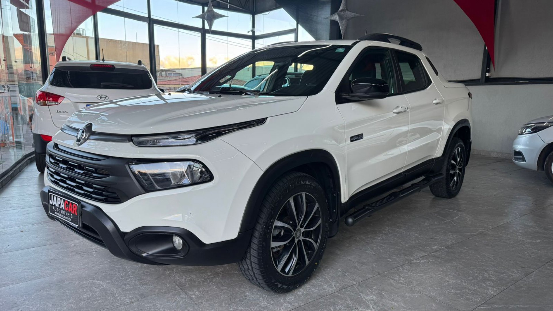 Foto Toro Ultra 2.0 16v 4x4 Tb Diesel Aut.