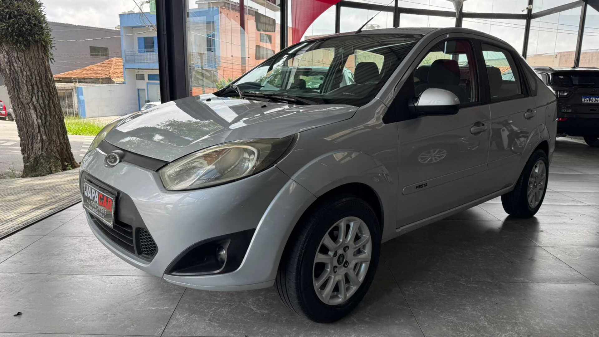 Foto Fiesta Sedan 1.6 16v Flex Mec.