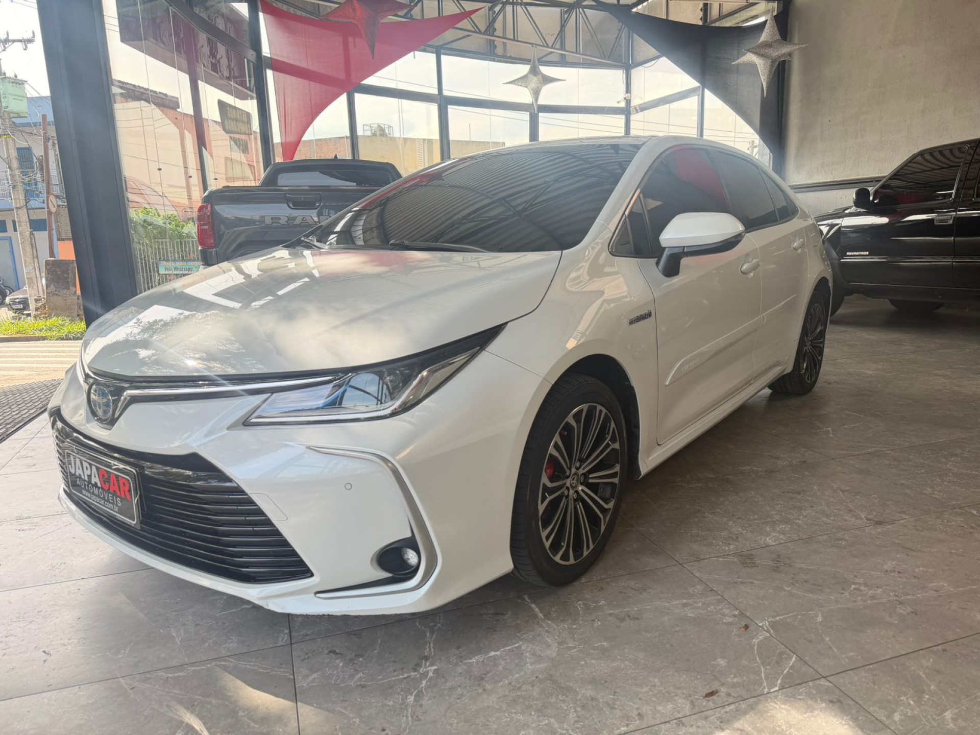Foto Corolla Altis Prem. Hybrid 1.8 Aut