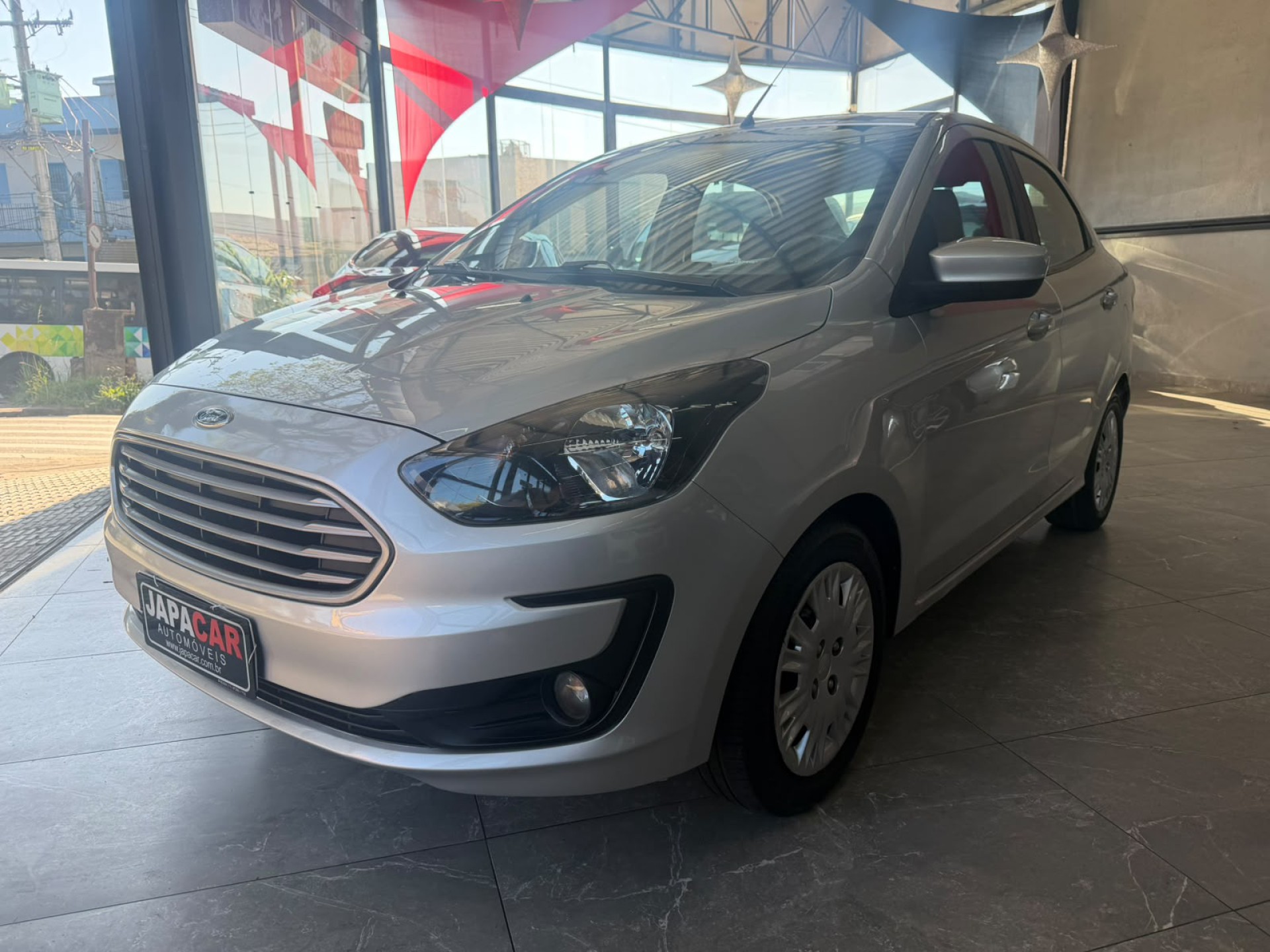 Foto Ka 1.5 Sedan Se Plus 12v Flex 4p Aut.