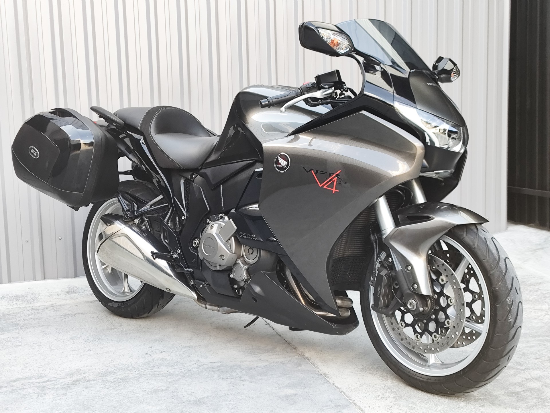 Foto Vfr 1200f