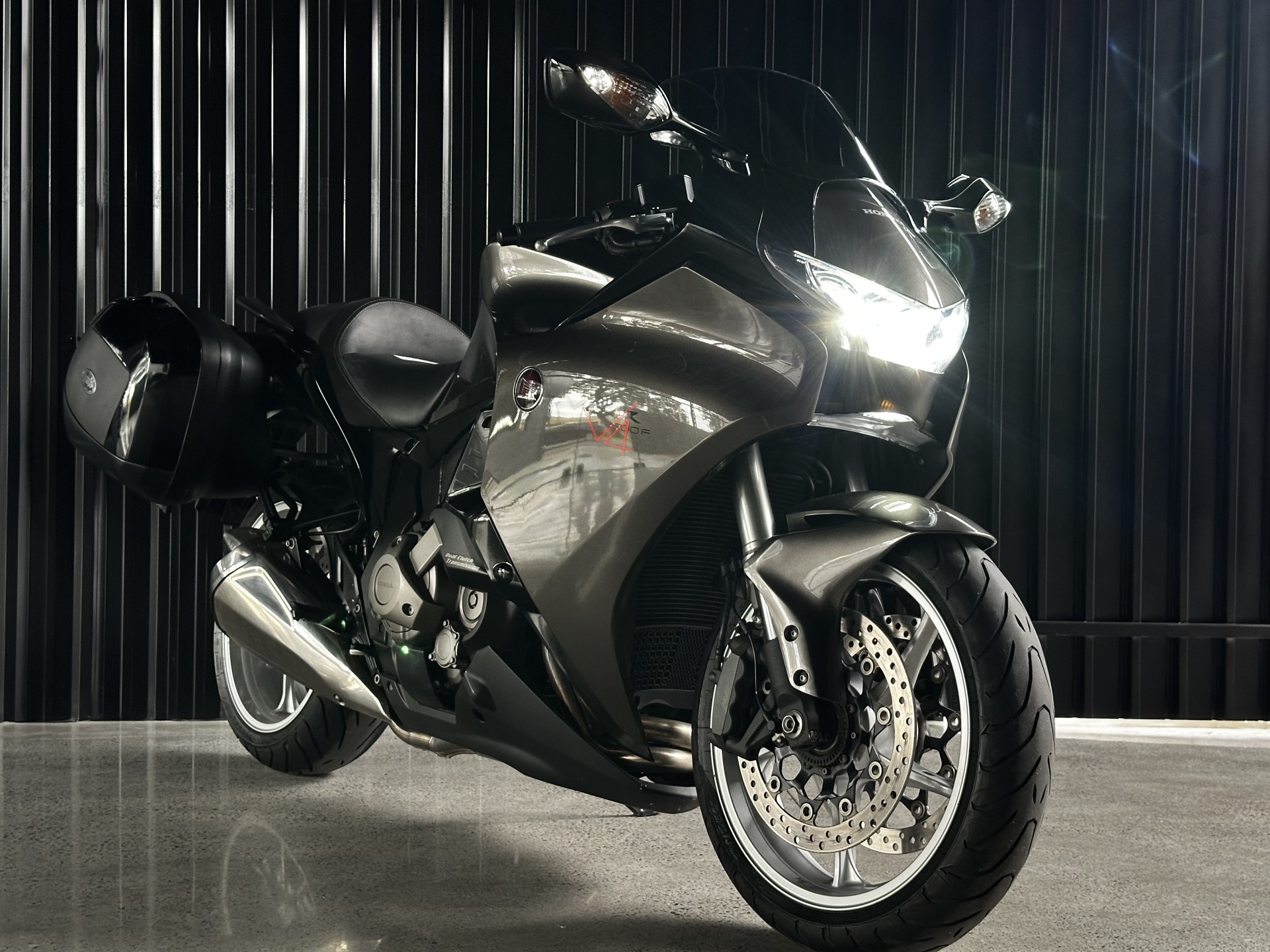 Foto Vfr 1200f