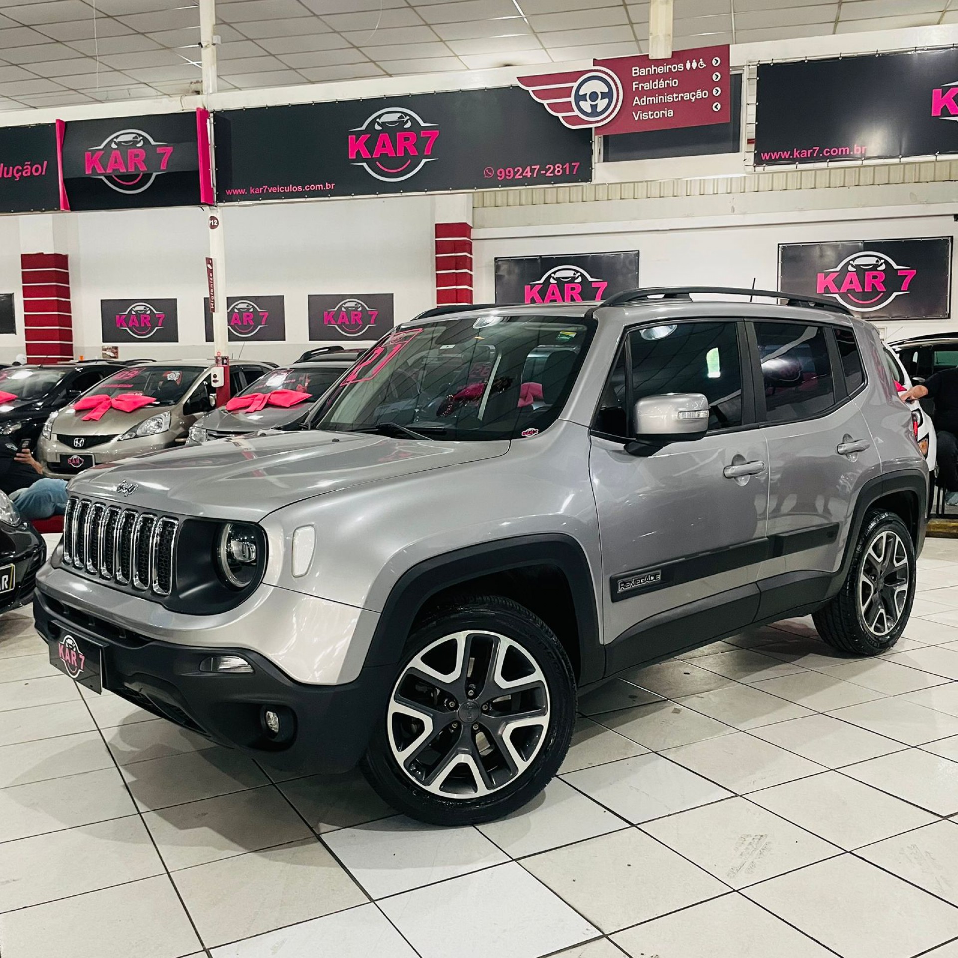 Foto Renegade Longitude 1.8 4x2 Flex 16v Aut.