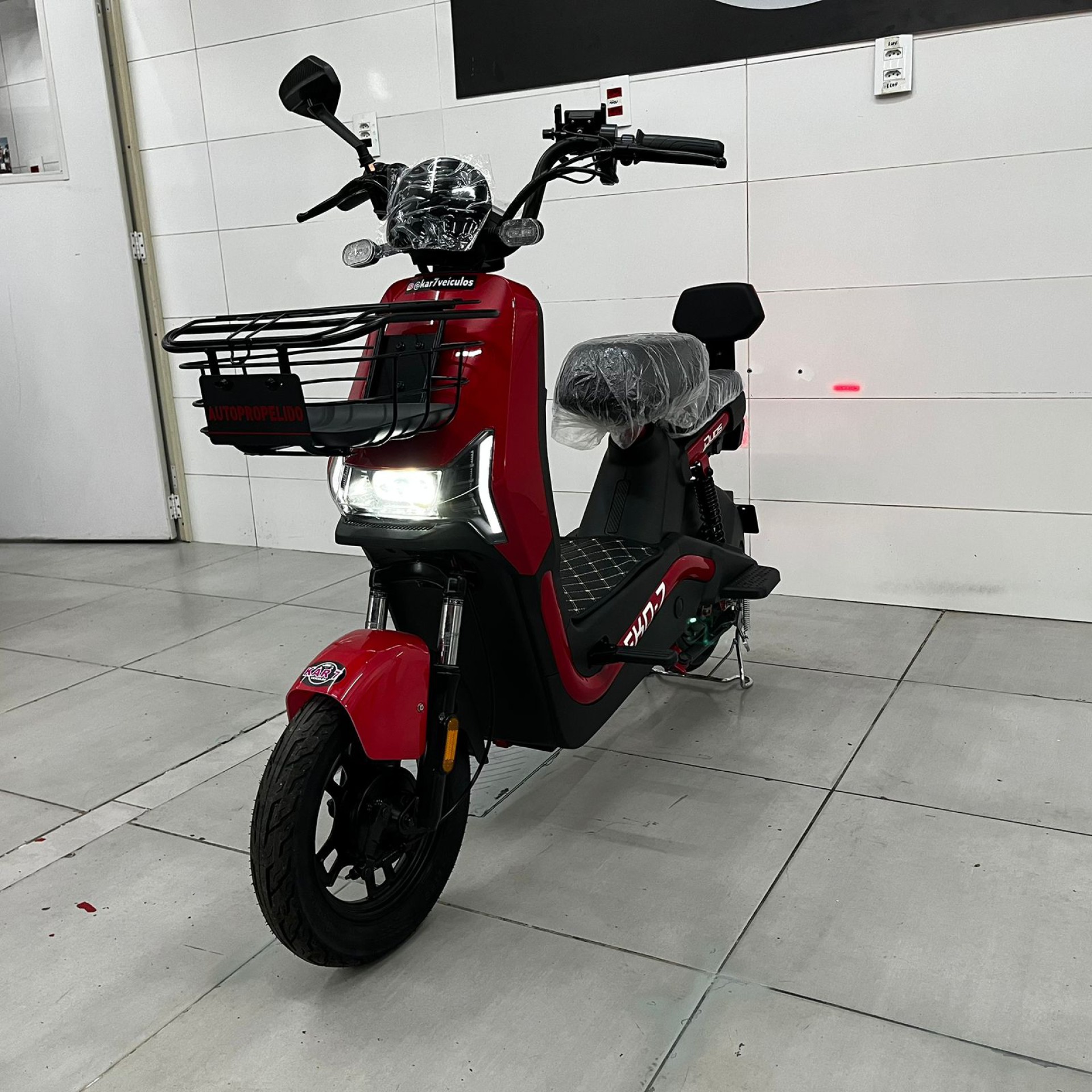 Foto Autopropelido Duos Eko-7 800w V2 48v 20ah 