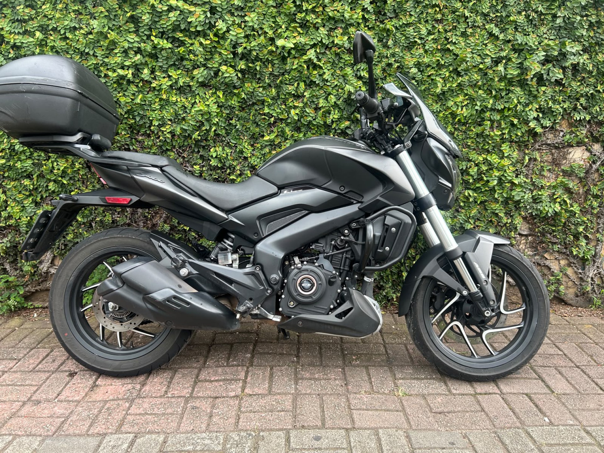 Bajaj Dominar 400