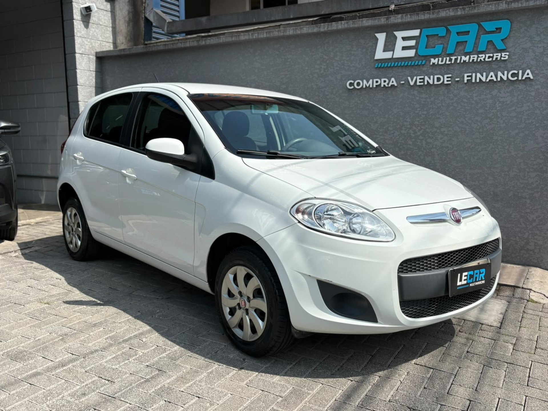 Palio Attractive 1.0 Evo Fire Flex 8v 5p