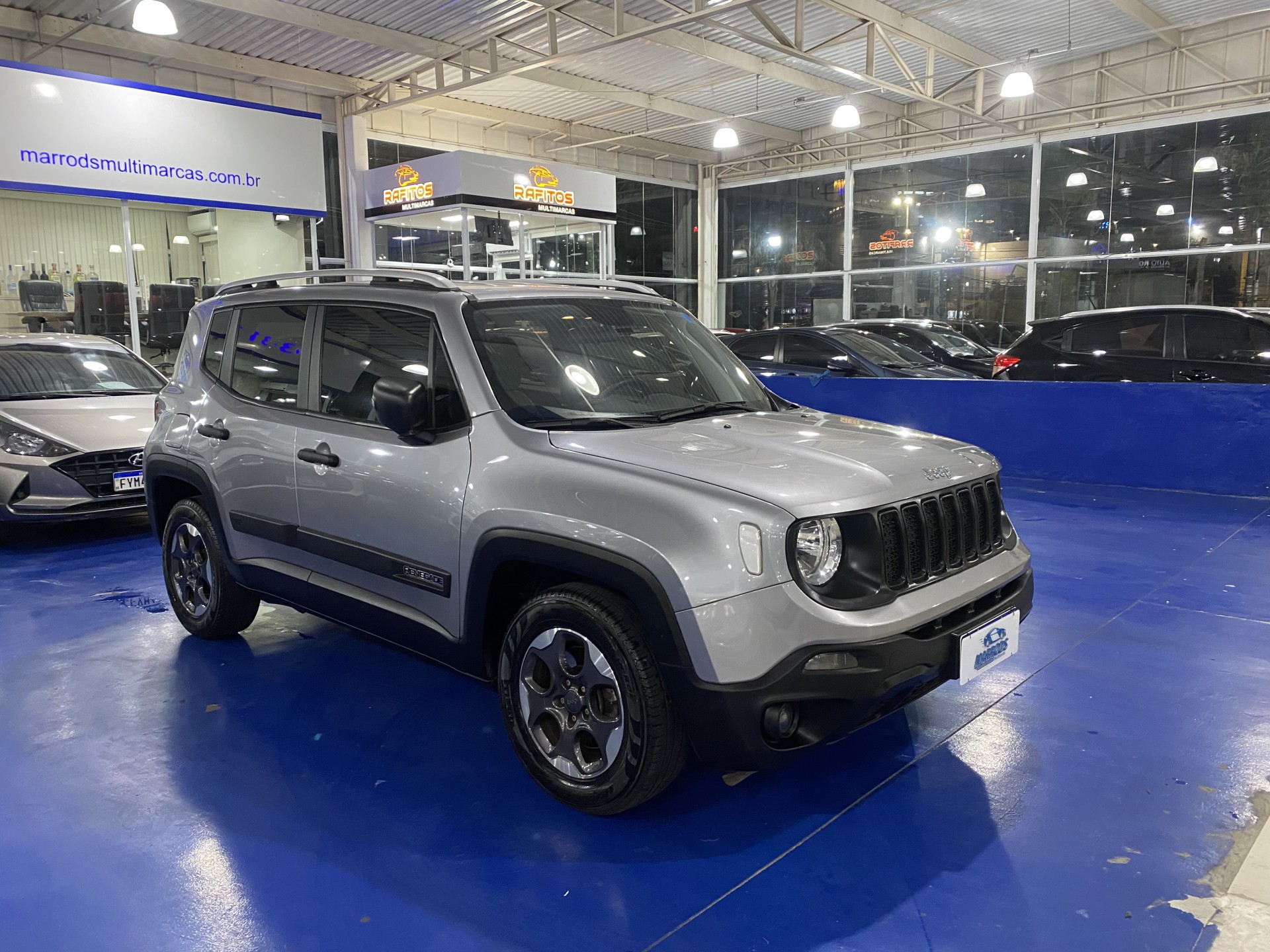 Foto Renegade1.8 4x2 Flex 16v Aut.