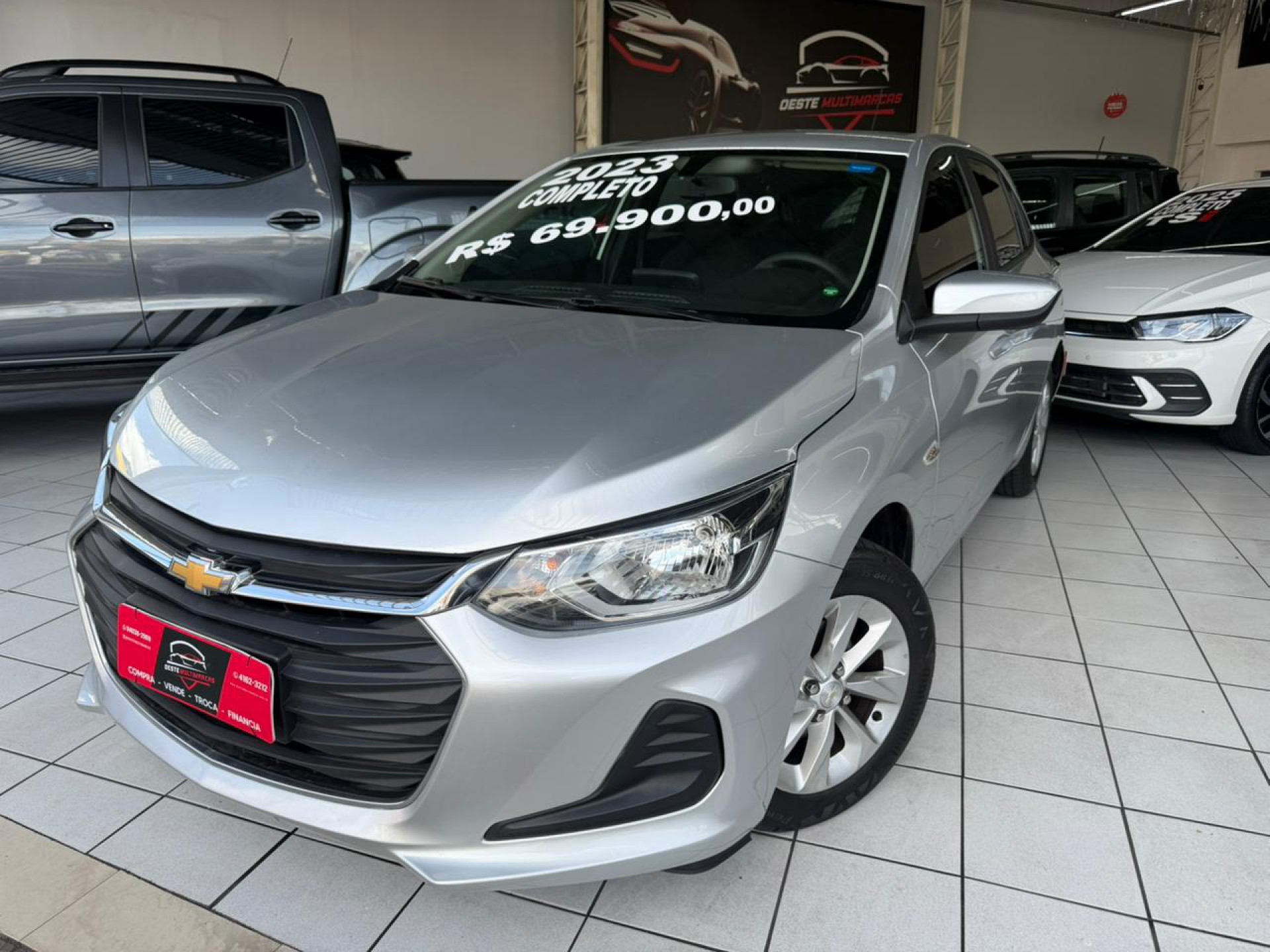 Foto Onix Hatch Lt 1.0 12v Flex 5p Mec.