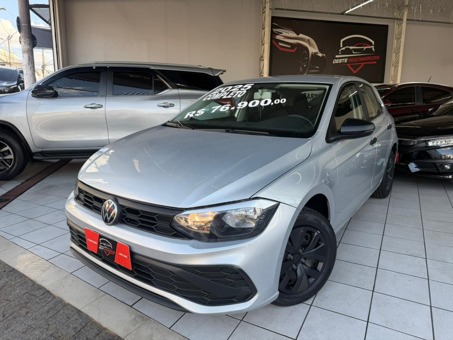 Foto Polo Track First Edition 1.0 Flex 12v 5p