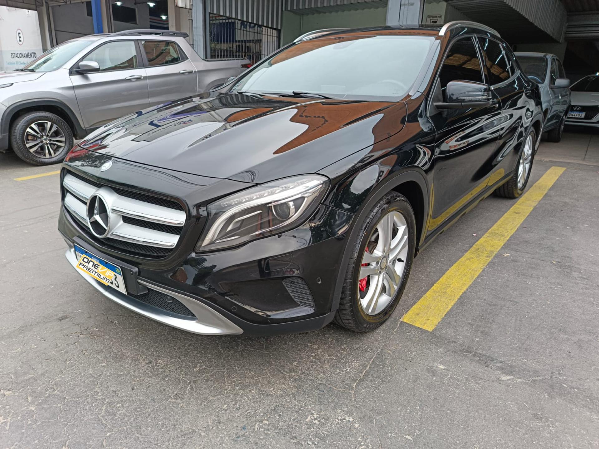 Foto Gla 200 Vision 1.6/1.6 Tb 16v Flex Aut.