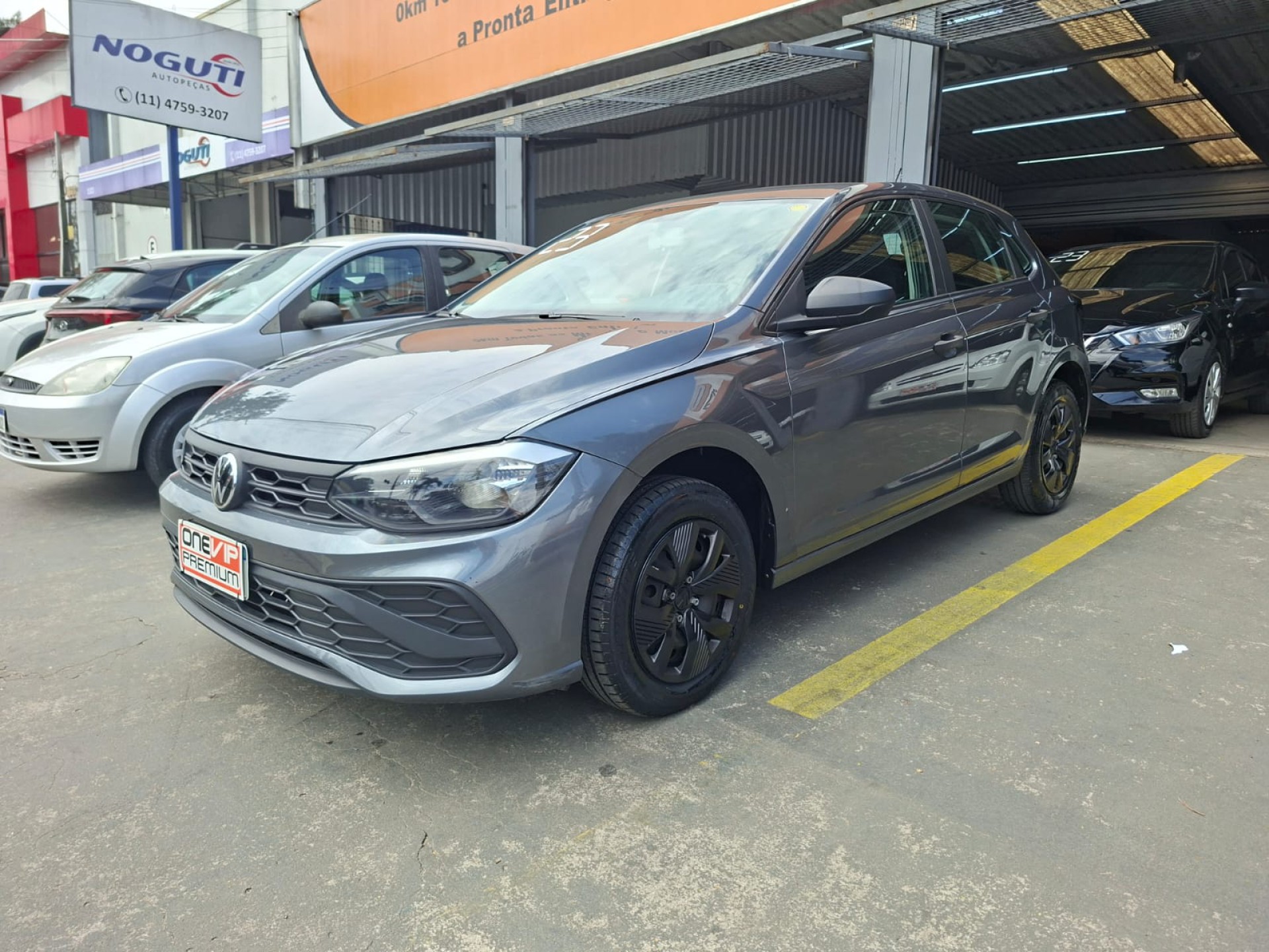 Foto Polo Track 1.0 Flex 12v 5p