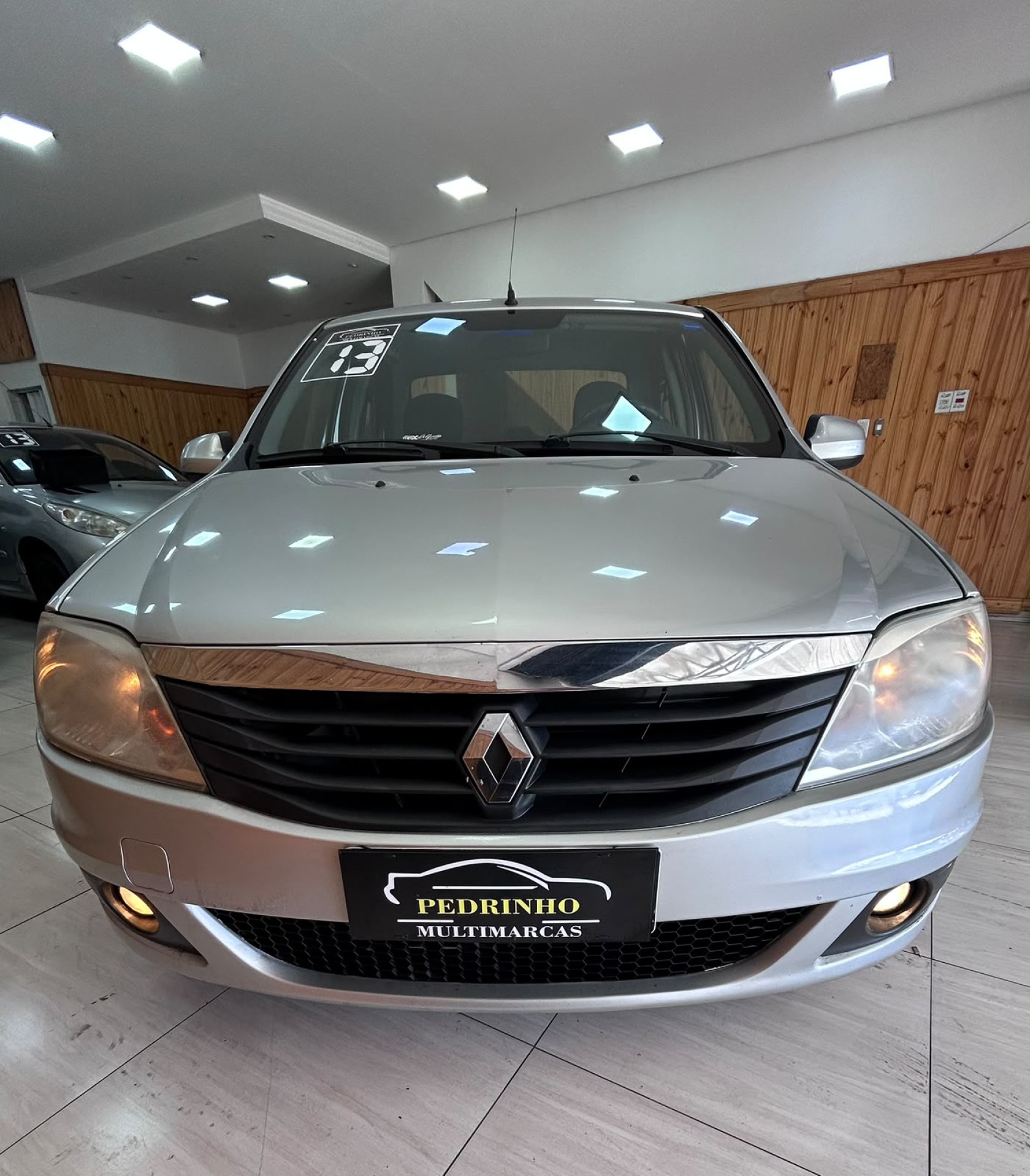 Renault Logan Expression Hi-flex 1.6 8v 4p