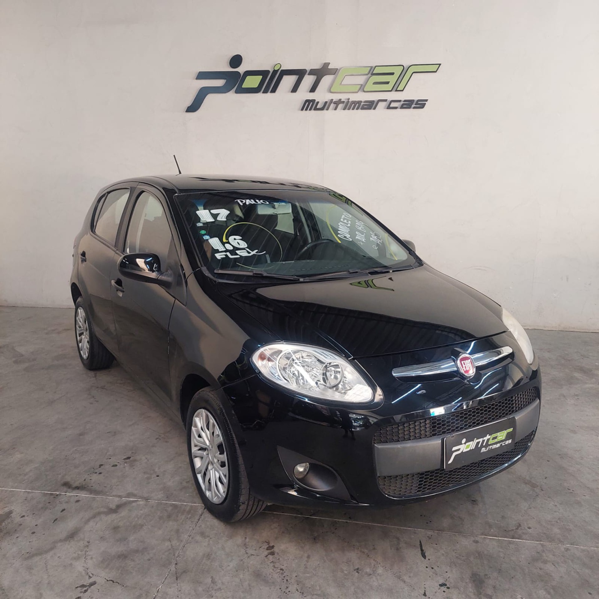 Foto Palio Essence 1.6 Flex 16v 5p