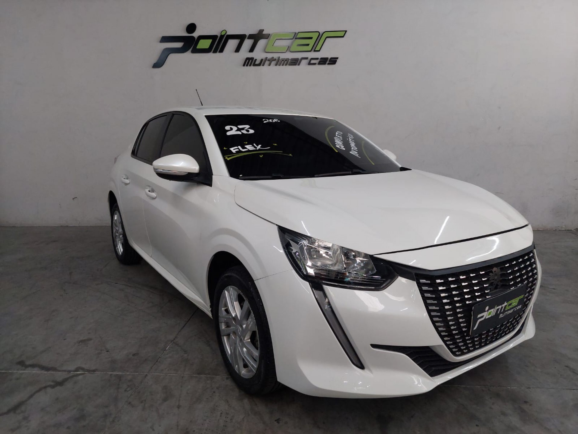 Foto 208 Active 1.6 Flex 16v 5p Aut.