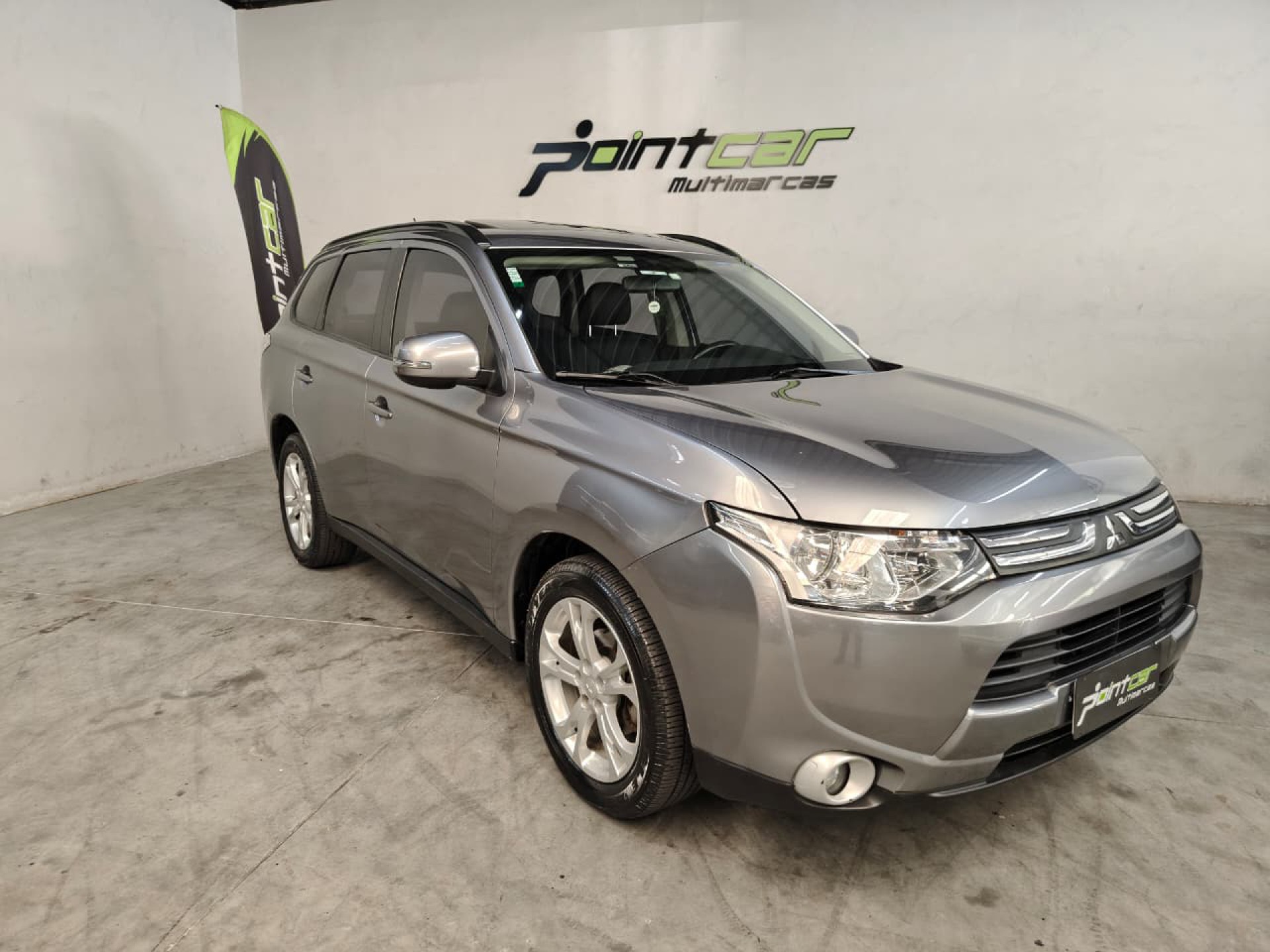 Foto Outlander 2.0 16v 160cv Aut.