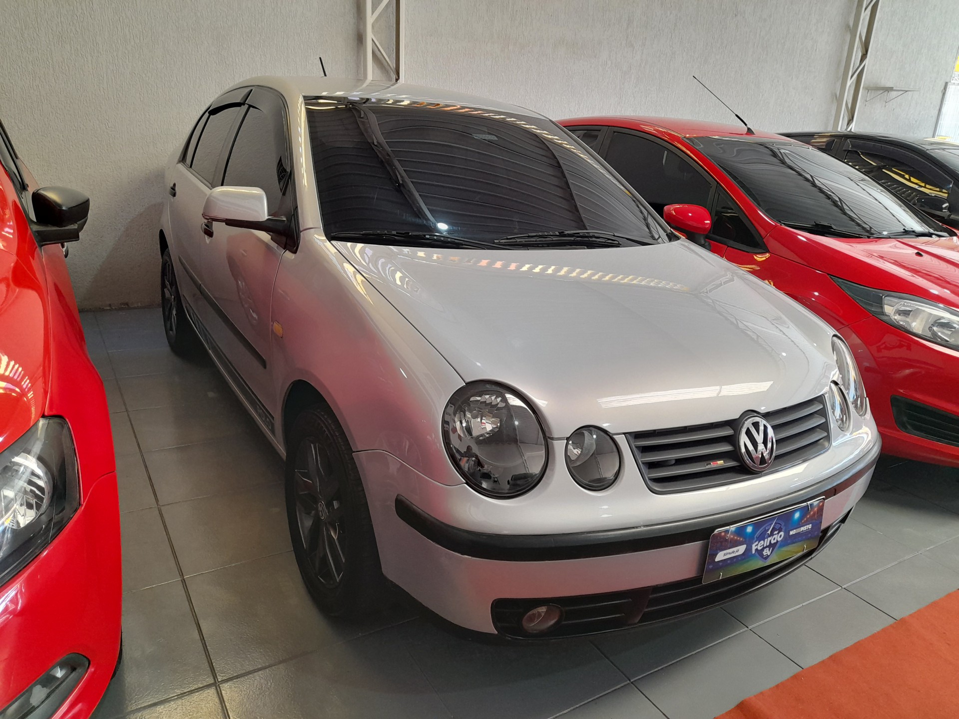 Volkswagen Polo Sedan 1.6 Mi Total Flex 8v 4p