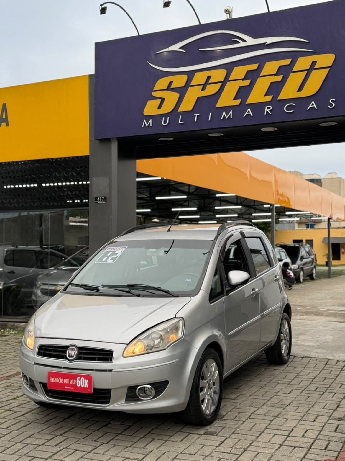 Fiat Idea Attractive 1.4 Fire Flex 8v 5p