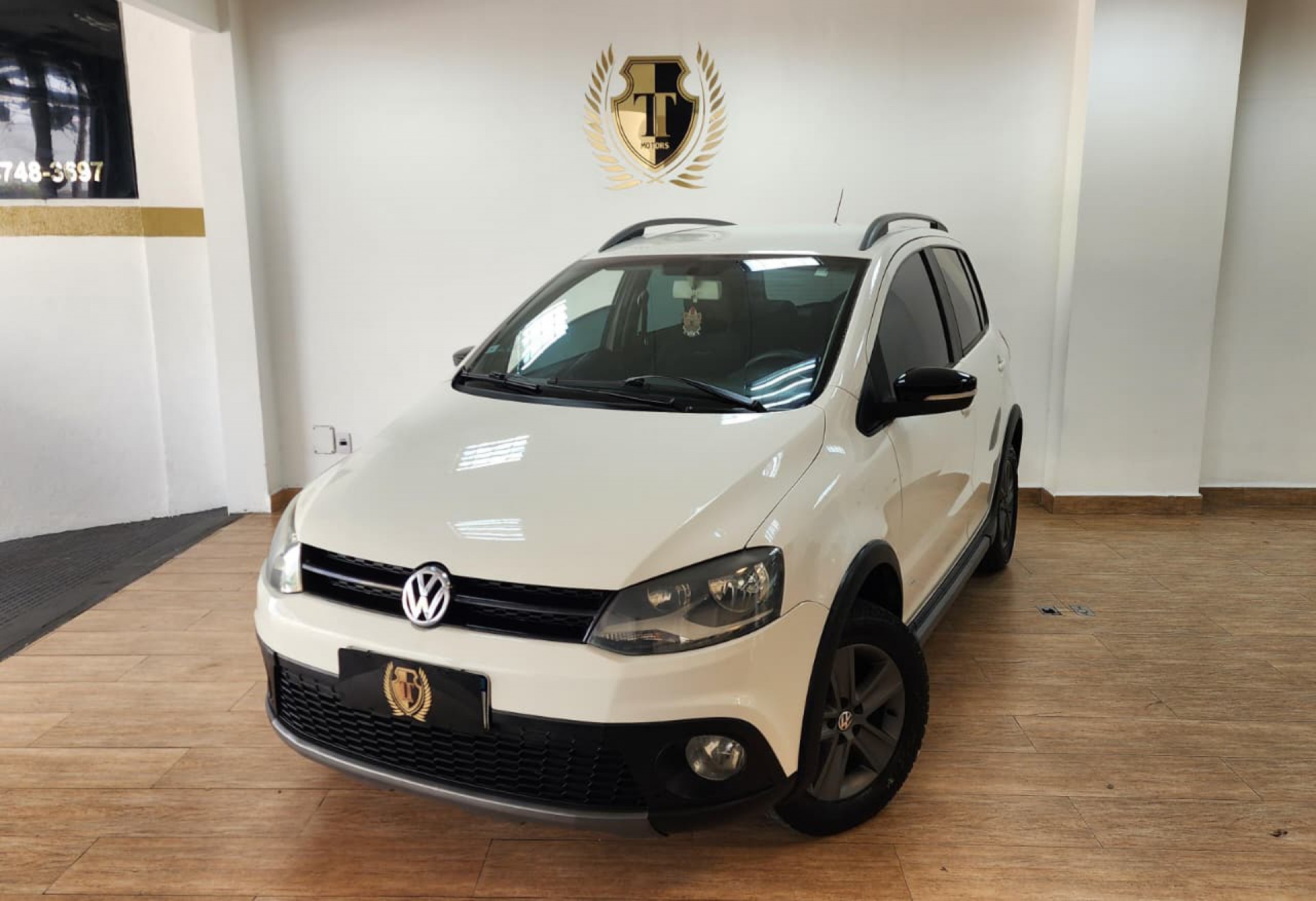 Foto Crossfox 1.6 Mi Total Flex 8v 5p