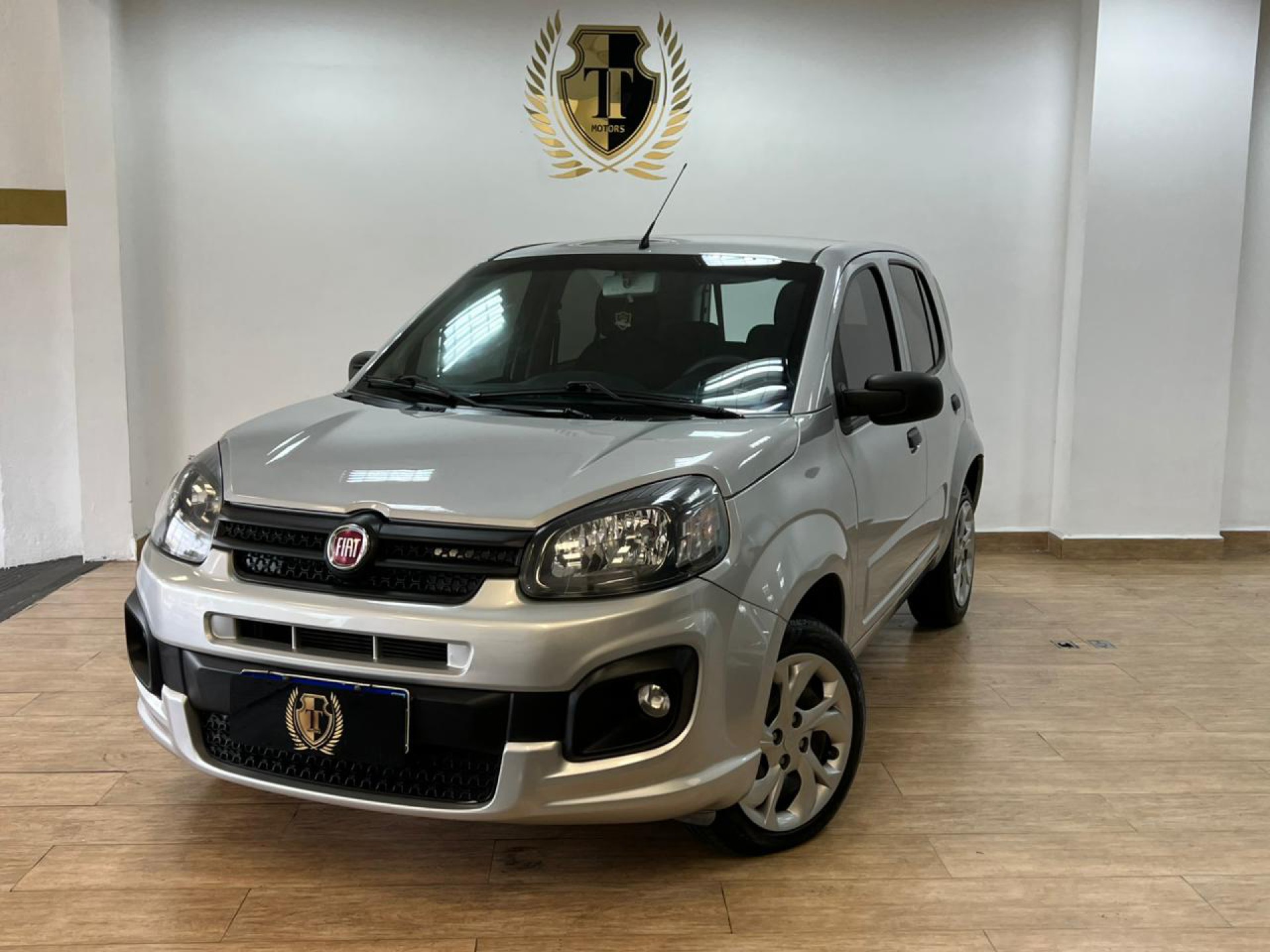 Foto Uno Attractive 1.0 Fire Flex 8v 5p