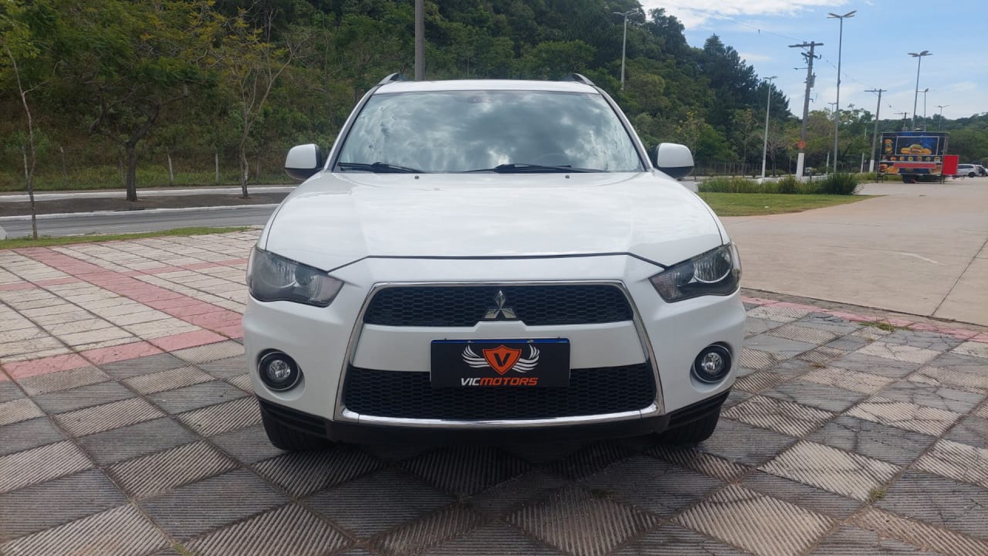 Foto Outlander 2.0 16v 160cv Aut.