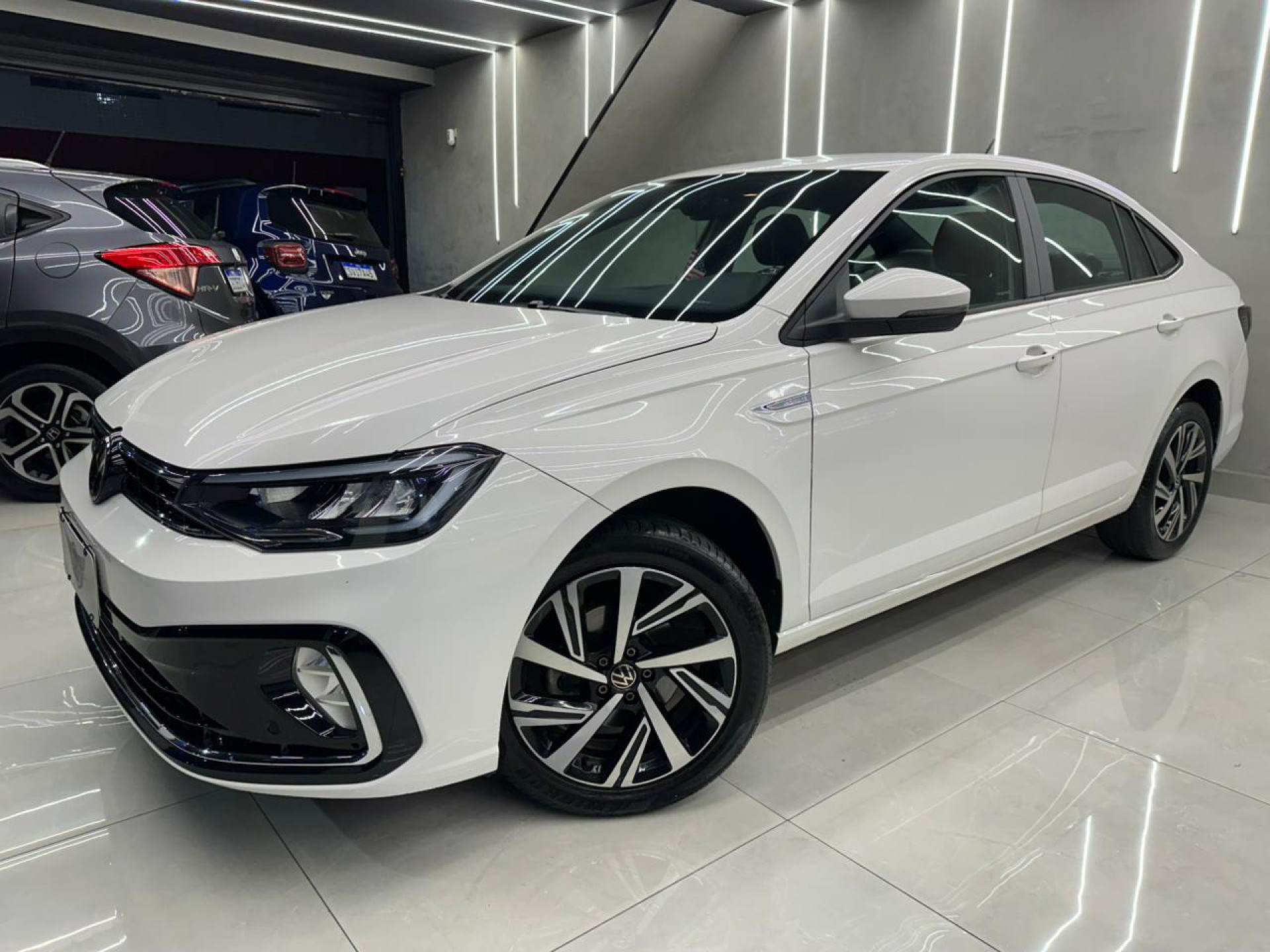 Foto Virtus Highline 200 Tsi 1.0 Flex 12v Aut